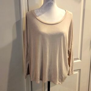 EUC!!! Old Navy Oversized Crew Neck Droptail 3/4 Sleeve Tee